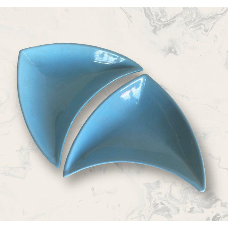 Single Triangle blue sauce ceramic - The Knot and Bow