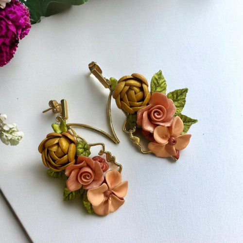 Wearable Blooms - Blossom Breeze