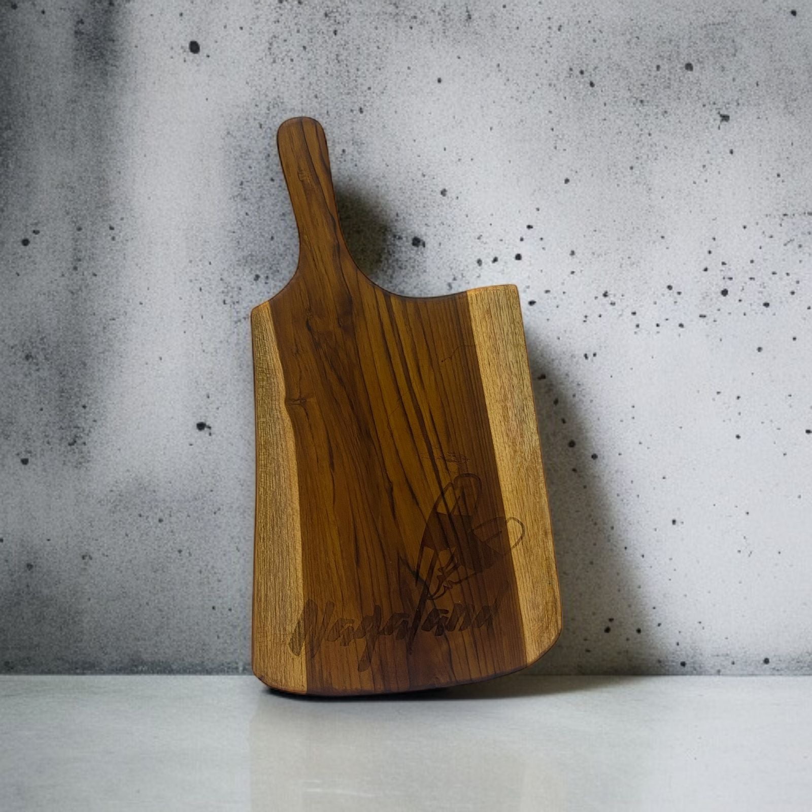 Chopping-Board-Short-Nagaland-Design-Carved-Handle-Custom-Creations