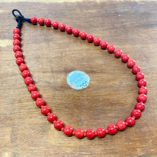 Flowerchild Blood Red Round Necklace