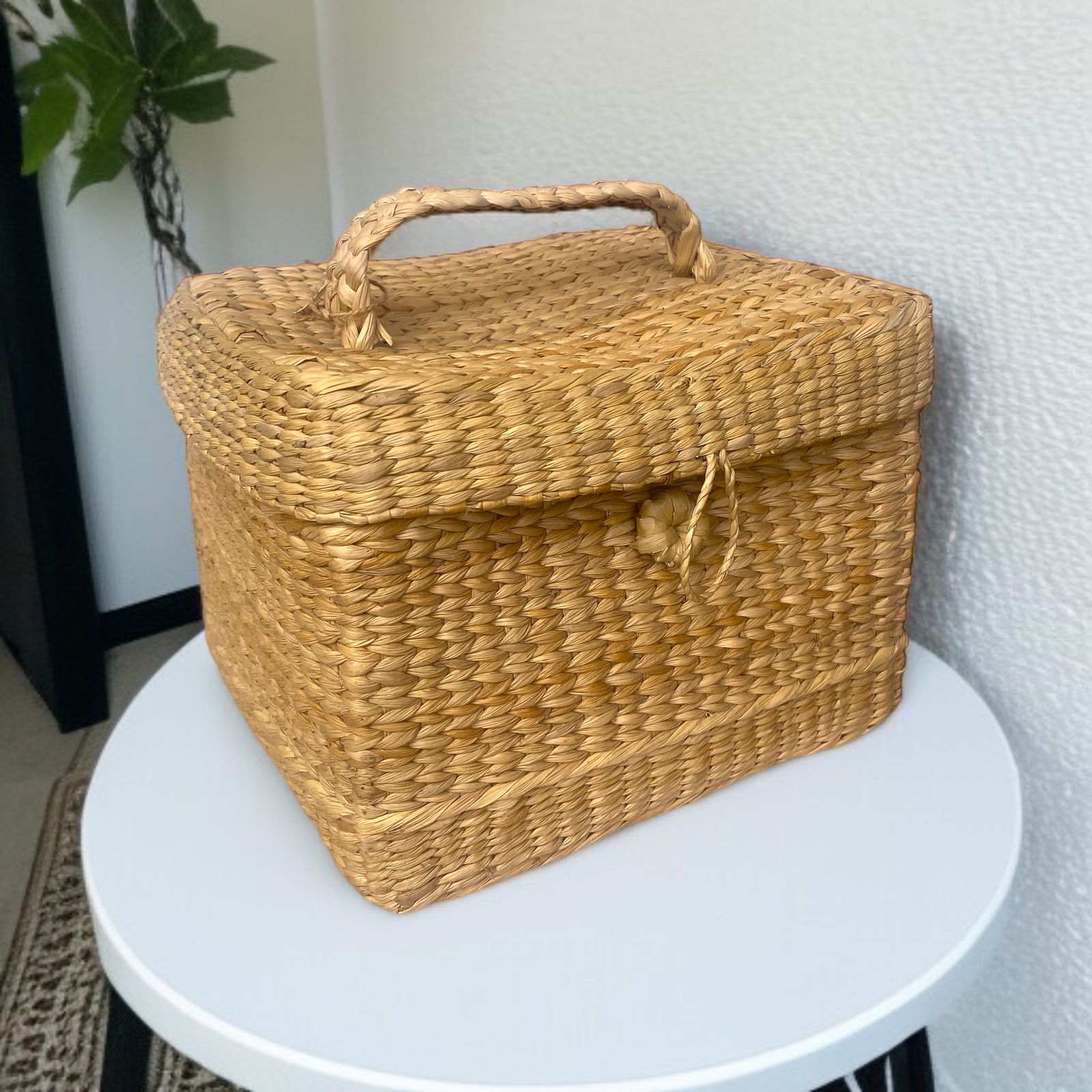 Handmade-Water-Reed-Storage-Box-(S)-Flowerchild