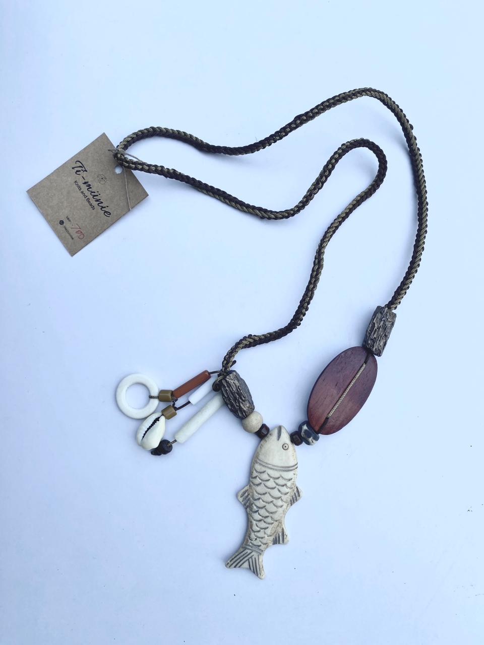 Mixed beads crochet piece necklace- Annie Sakhamo