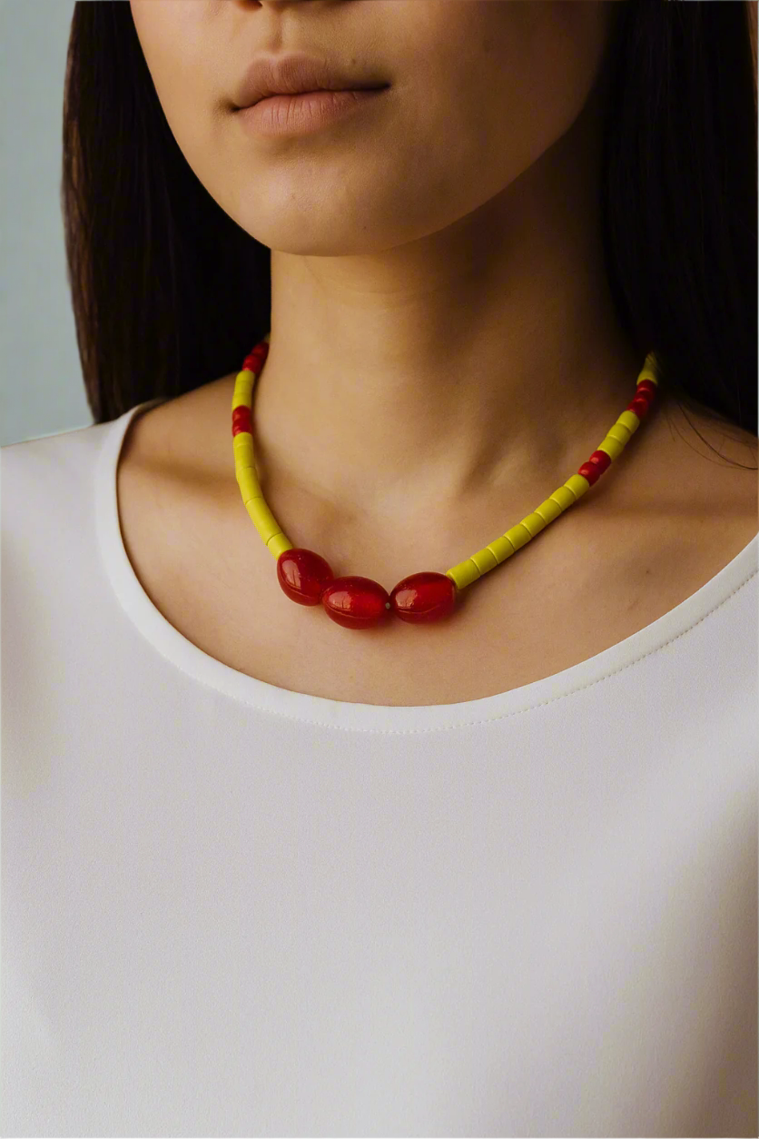 Red-glass-beads-with-yellow-heishi-beads-necklace