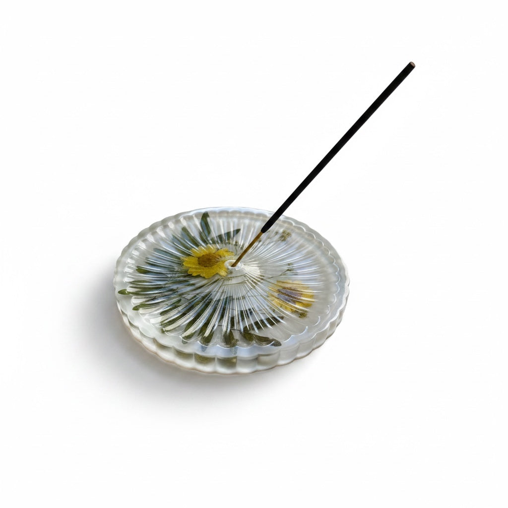 Sunshine -daisy -white -scallop- incense -stand - Resin by Achila