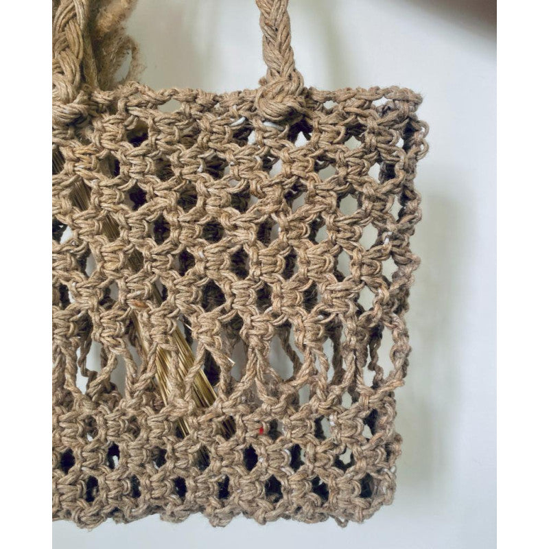 Brown eco-friendly jute shoulder bag - Flower Child