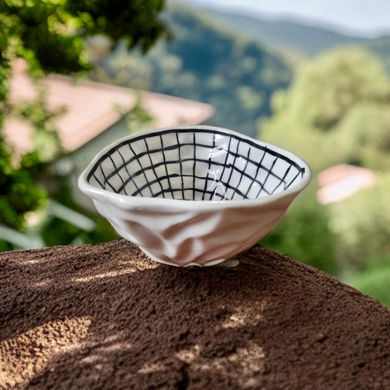 White and black checkered small bowl - The Knot and Bow