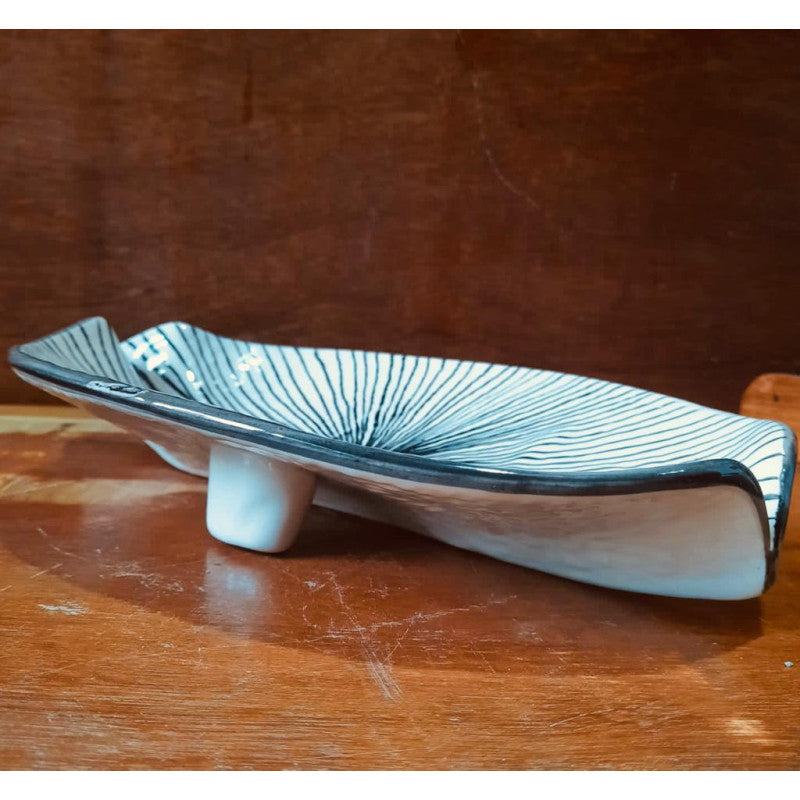 White ceramic standard size platter with black streak - The Knot and Bow