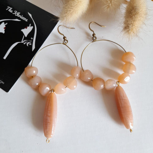 Brown beaded earring- The Khriezos